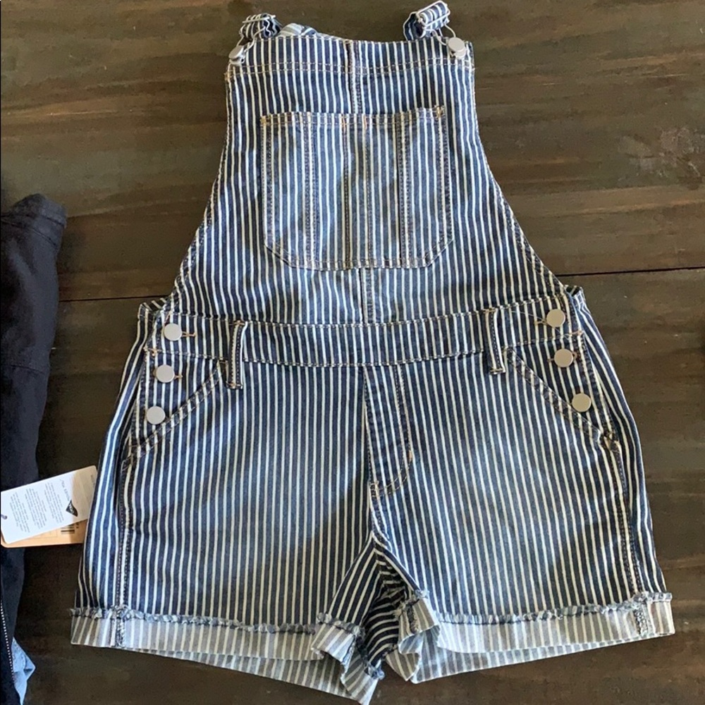 Super cute overalls